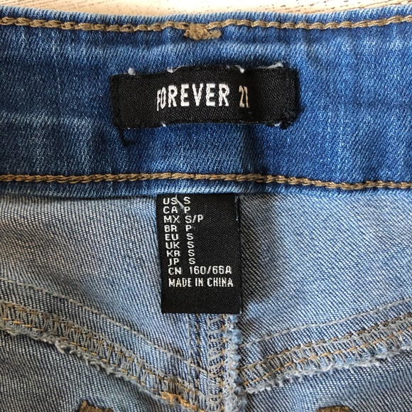 Forever 21 Jean Shorts - Picture 3 of 3